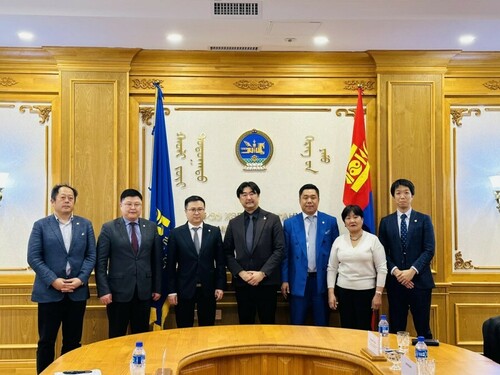 Хууль зүй, дотоод хэргийн яамны холбогдох удирдлагуудтай албан ёсны уулзалт хийлээ. 